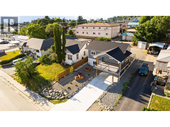 Photo de la propriété:  1916 Canyon Street  BC V0B 1G5 