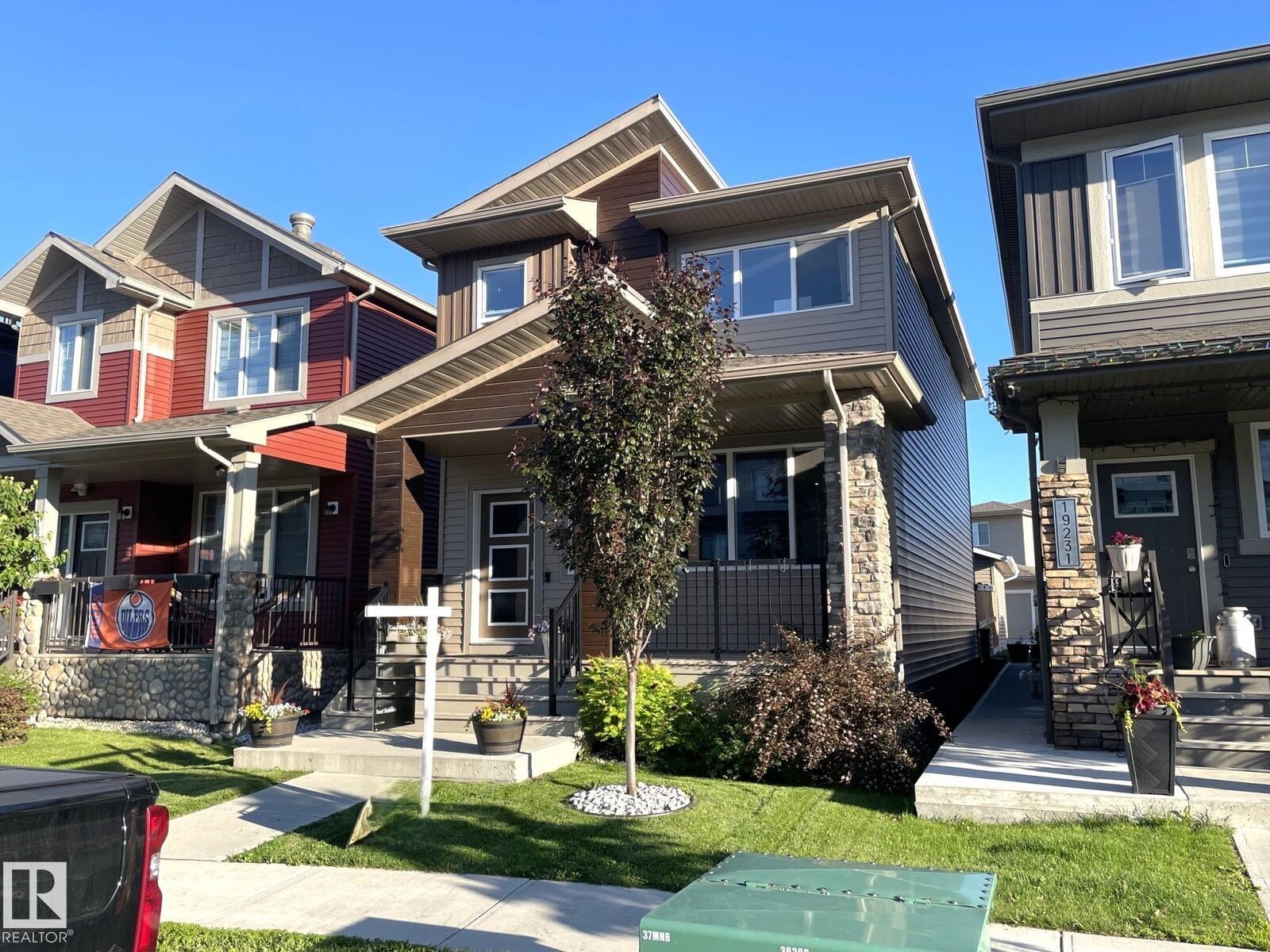 Property Photo: 19227 27 Avenue NW AB T6M 1L1