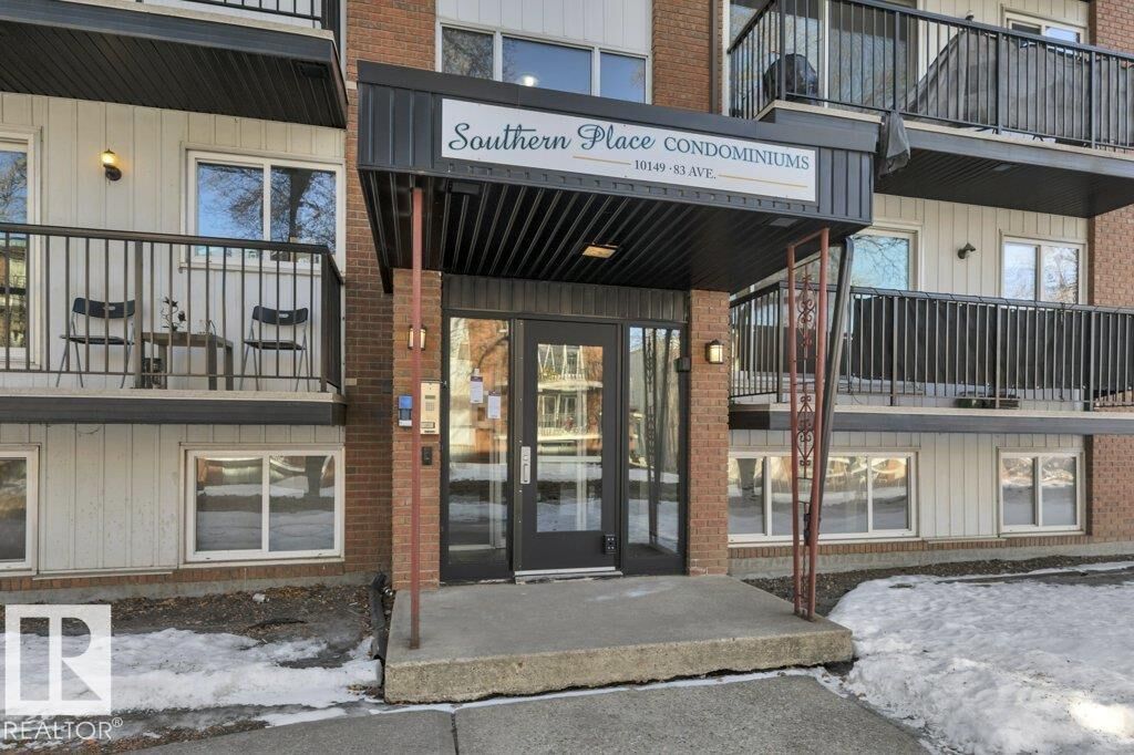 Property Photo:  10149 83 Avenue NW 105  AB T6E 2C5 