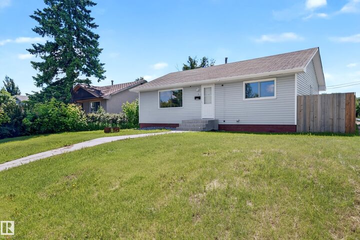 Property Photo:  4311 105A Avenue NW  AB T6A 1B2 
