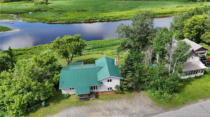 403 Tobique Street — photo 1