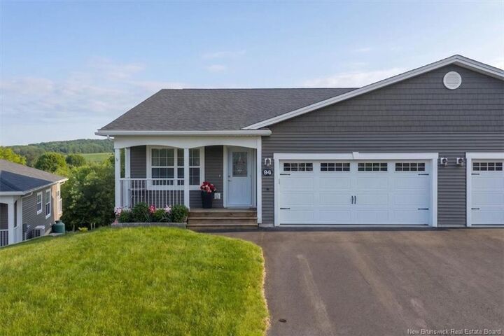 94 Malone Way — photo 1