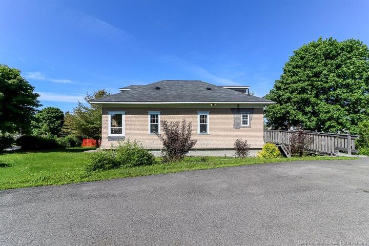Property Photo: 61 Mount Pleasant Avenue NB E2J 1T1