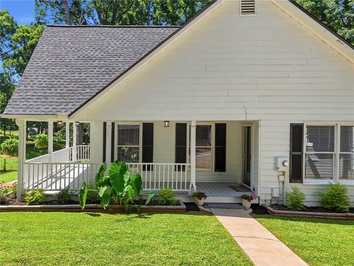Property Photo:  178 Gay Thompson Drive  GA 30115 