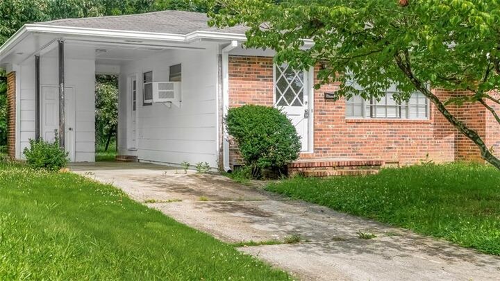 Property Photo:  423 Branham Avenue  GA 30161 