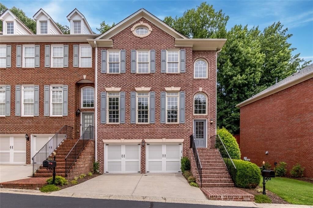 Property Photo: 1660 Emory Place Drive NE GA 30329