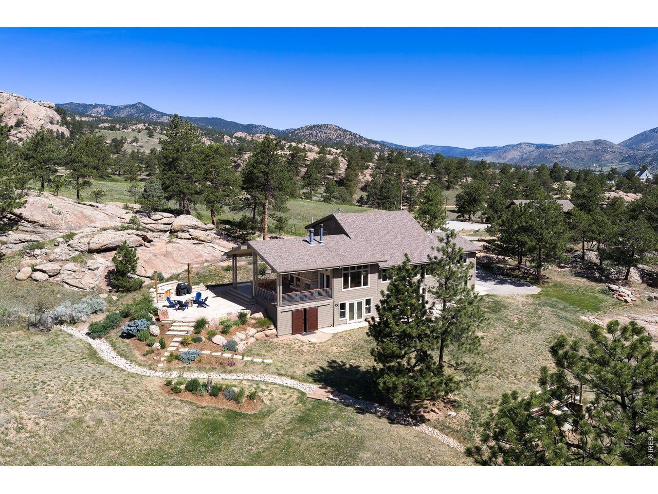 Property Photo:  300 Colard Ln  CO 80540 