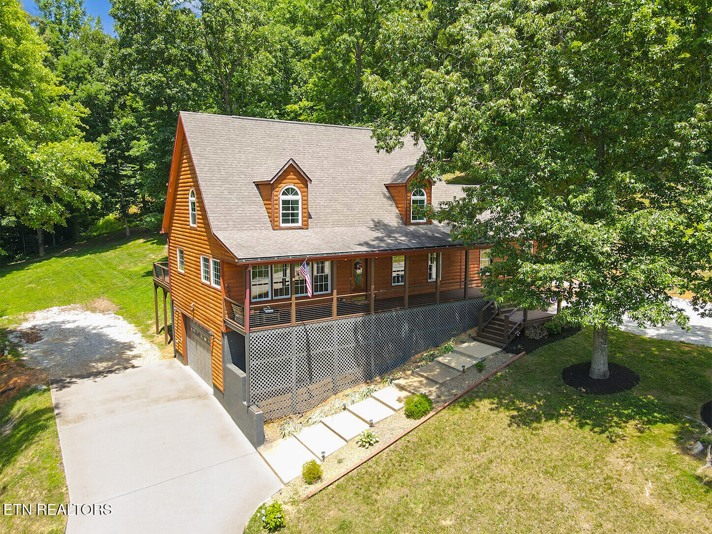 Property Photo: 103 Pinnacle Pointe Way TN 37866