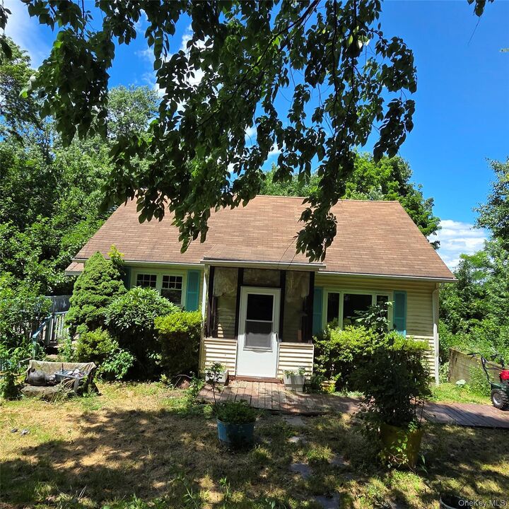 Property Photo:  60 Higgins Trail  NY 10950 