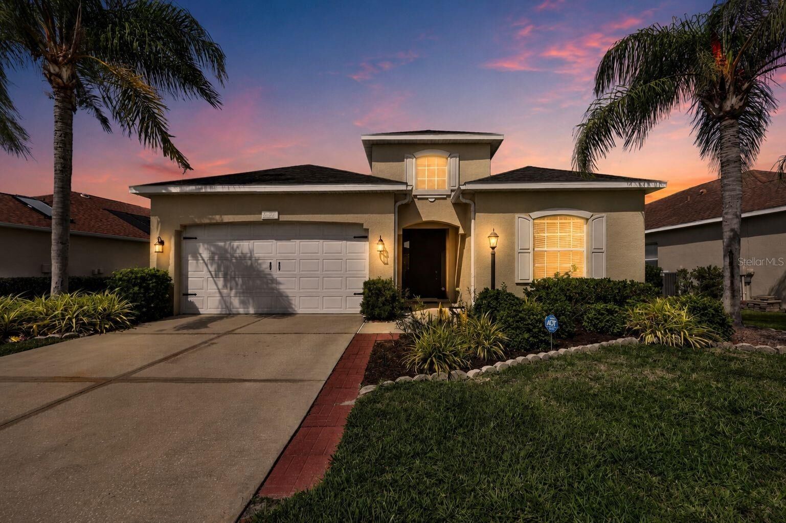Property Photo: 5328 Lexington Drive FL 34219
