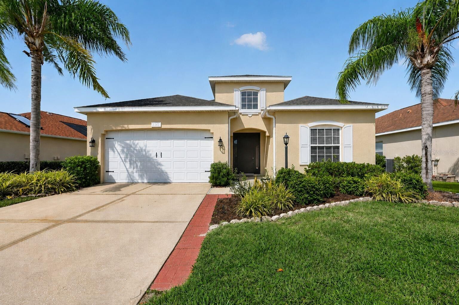 Property Photo:  5328 Lexington Drive  FL 34219 