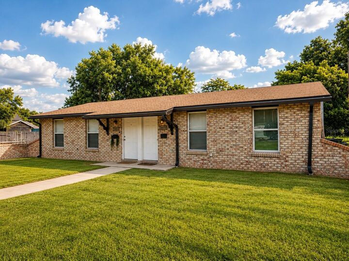 Property Photo:  38413 &Amp 38415 13th Avenue  FL 33542 