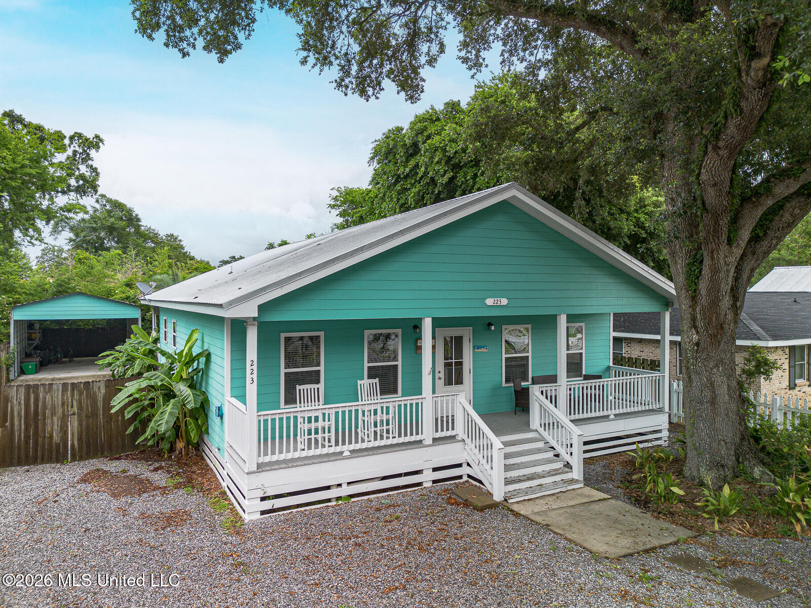Property Photo:  223 Sycamore Street  MS 39520 