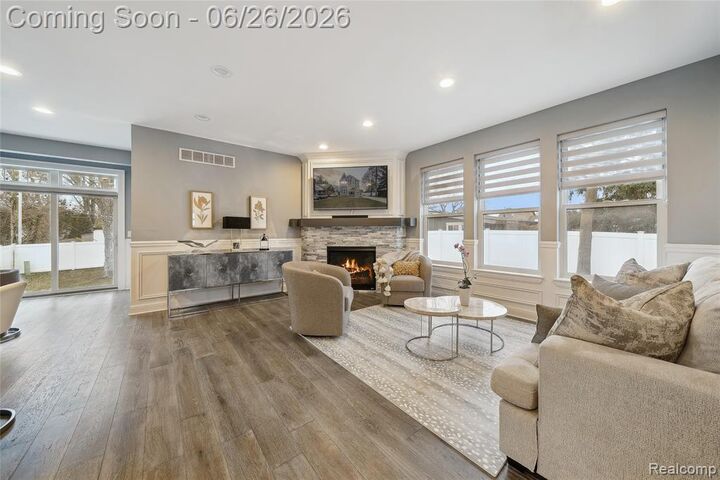 Property Photo: 861 Coolidge Road MI 48009 5853