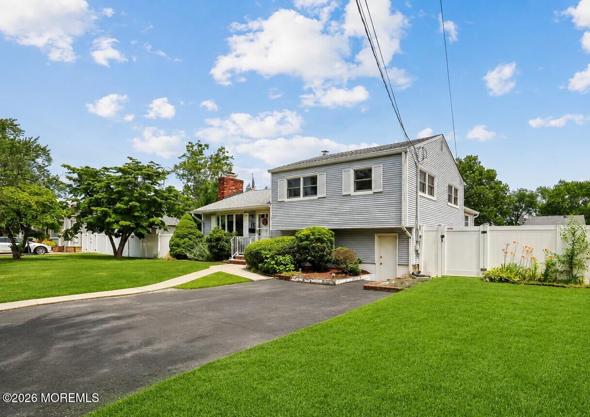 Property Photo:  80 Easton Avenue  NJ 08884 