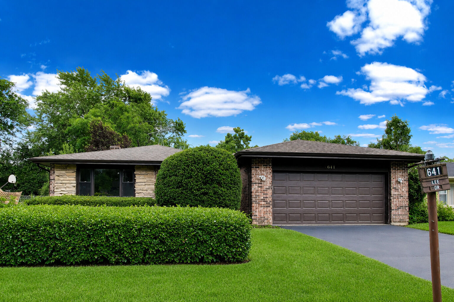 Property Photo:  641 Lee Drive  IL 60014 