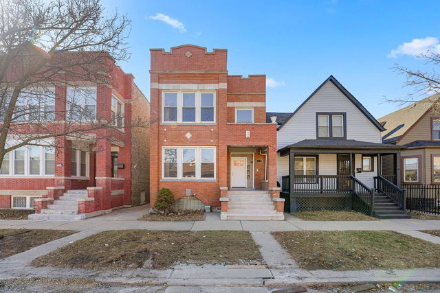 Property Photo:  7532 S Champlain Avenue 1st  IL 60619 
