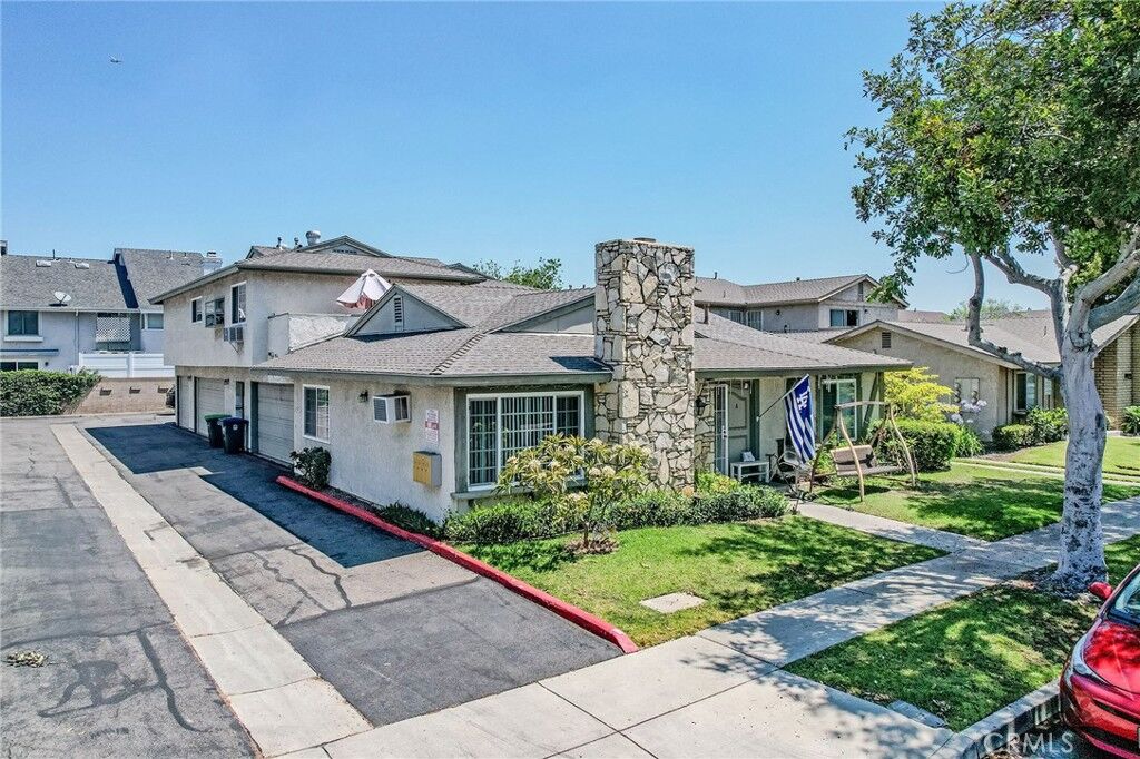Property Photo: 18281 Plaza Way CA 92780