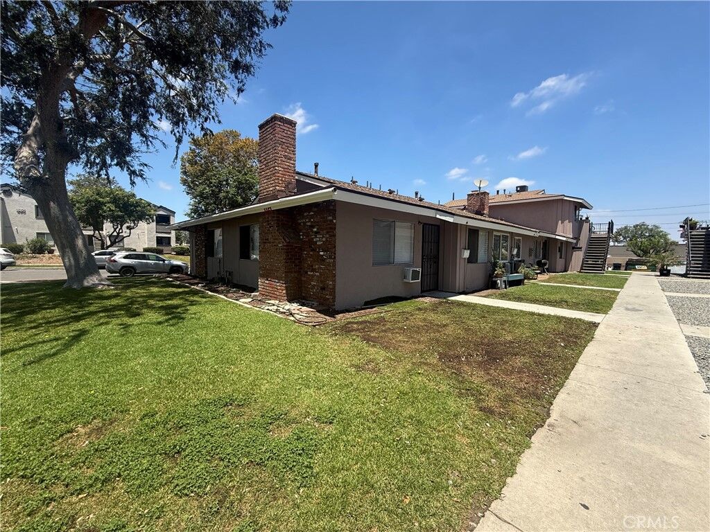Property Photo:  1151 W 9th Street  CA 92882 