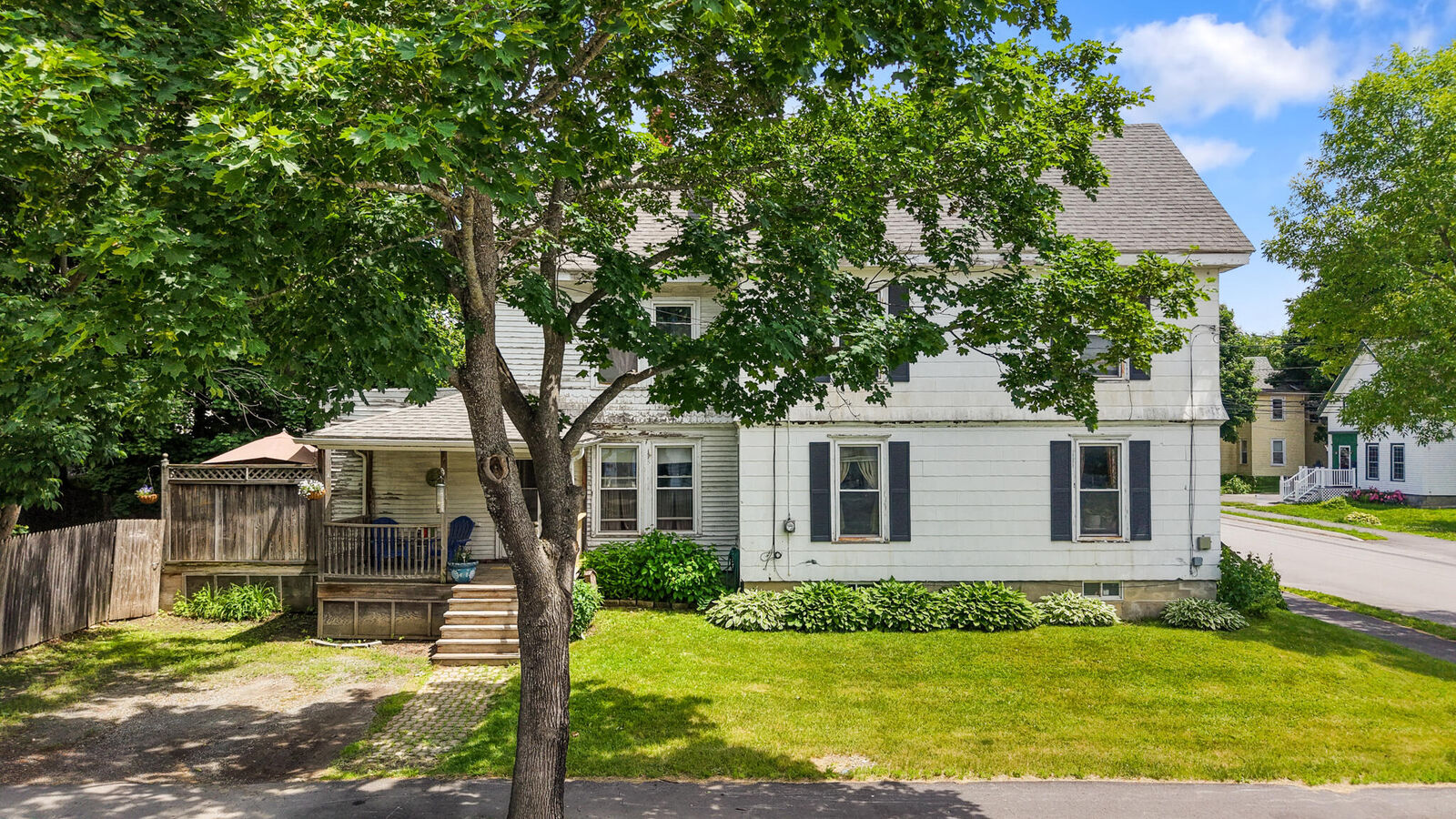 Property Photo:  26 Jefferson Street  ME 04401 