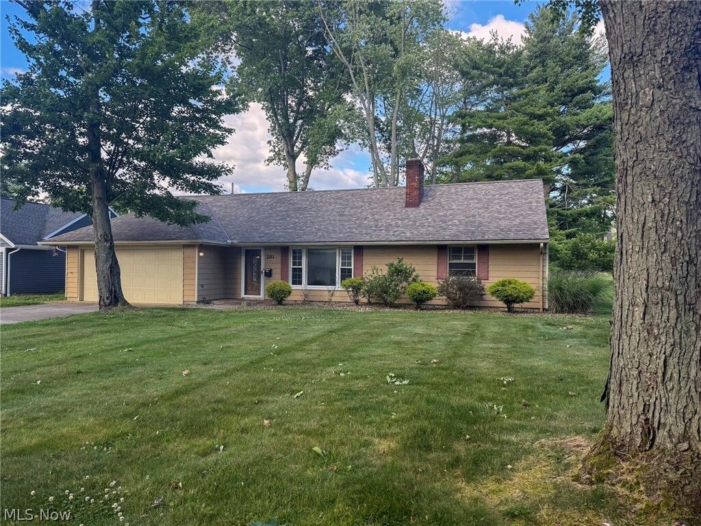 Property Photo:  281 Cardinal Drive  OH 44256 