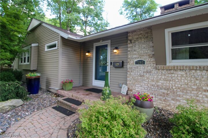 Property Photo:  7293 Indian Trail  OH 44514 