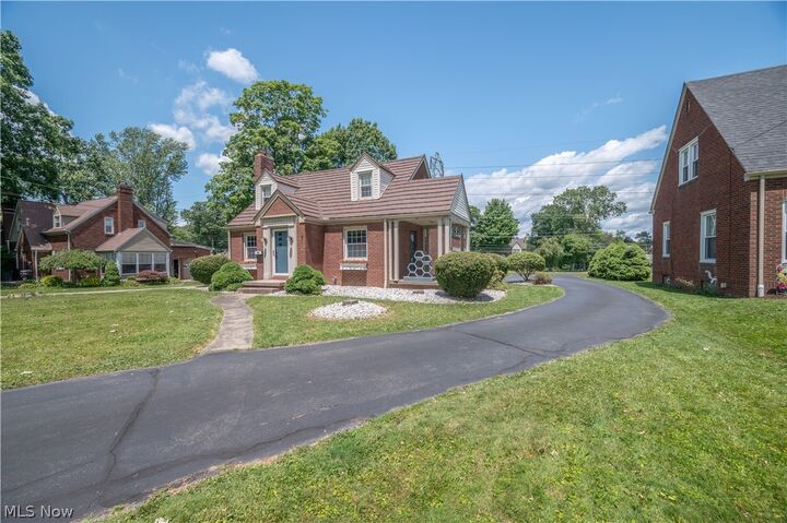 Property Photo:  222 Brookfield Avenue  OH 44512 