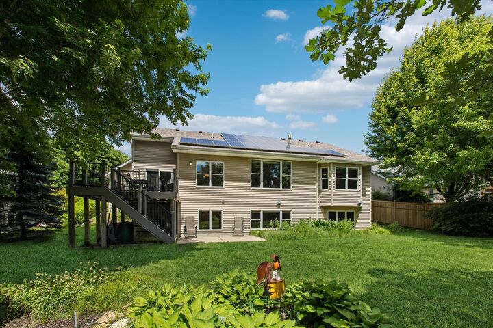 Property Photo:  1105 Lupine Drive  MN 55057 
