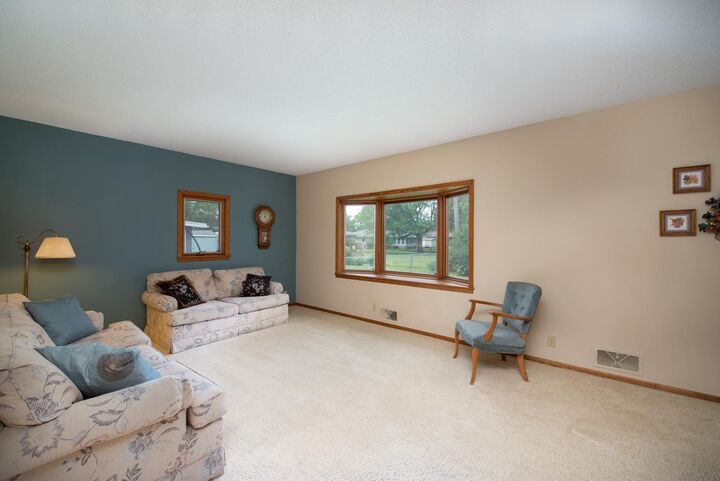 Property Photo:  1808 Sunray Avenue  MN 56001 