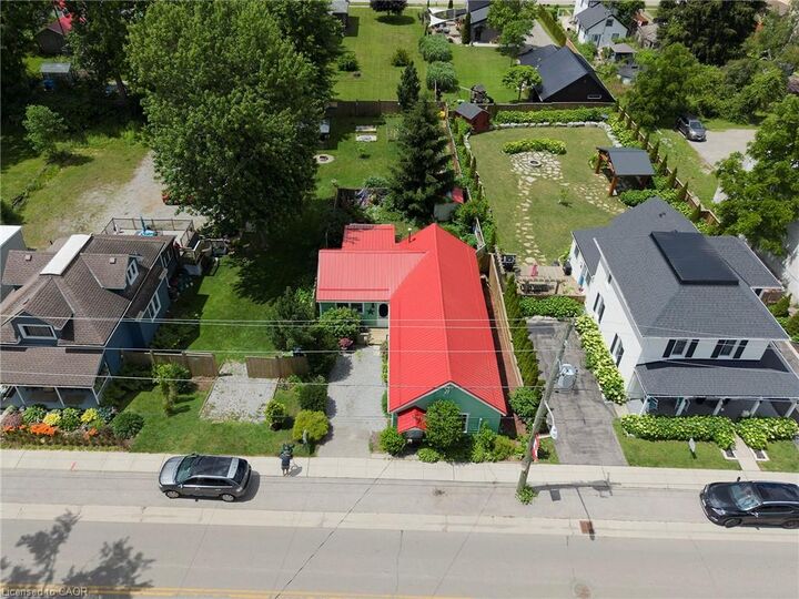 Property Photo:  1045 Bay Street  ON N0E 1M0 
