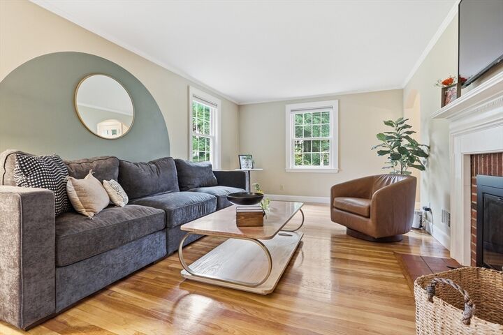 Property Photo:  377 Pearl St  MA 01867 