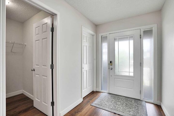 Property Photo:  209 Windford Park SW  AB T4B 4E9 