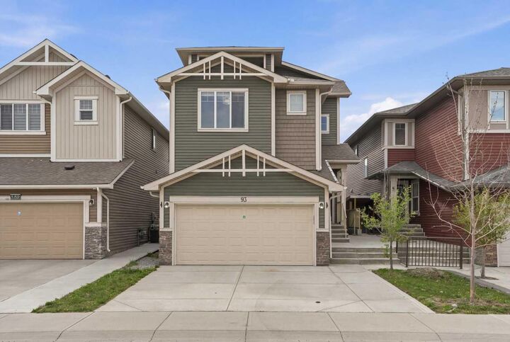93 Saddlestone Place NE — photo 1