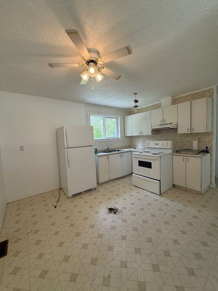 Property Photo: #9 1st Avenue SW AB T0G 1J0