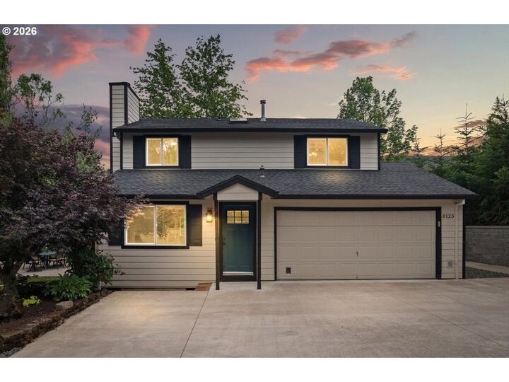 Property Photo:  8125 SW Pine St  OR 97223 