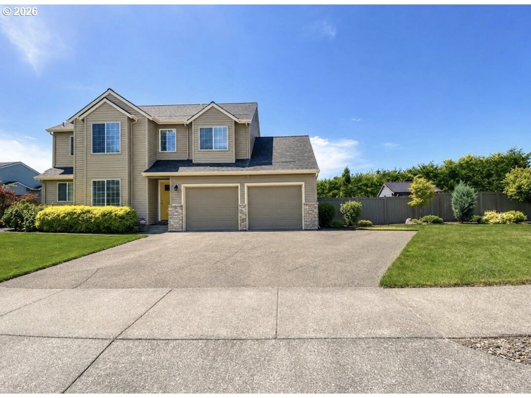 Property Photo:  18881 Highland Dr  OR 97045 