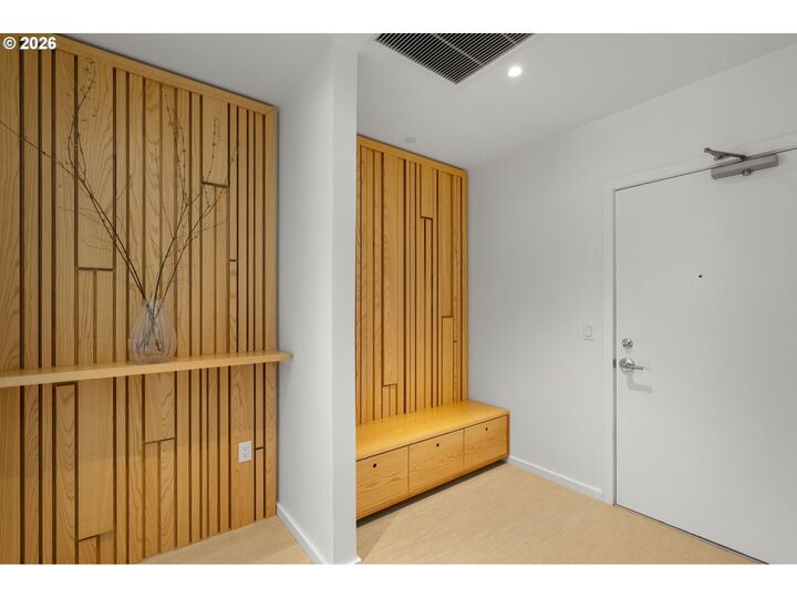 Property Photo: 1150 NW Quimby St 702 OR 97209