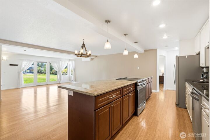 Property Photo:  6918  Woodlands Way 9  WA 98223 
