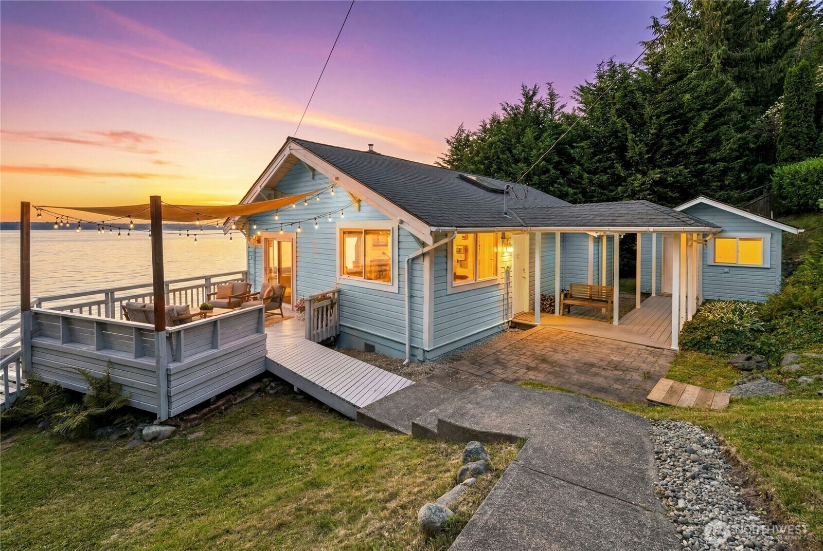 Property Photo:  10932  Vashon Hwy  SW  WA 98070 