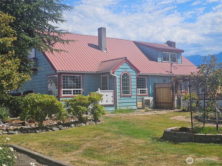 Property Photo:  607 S H Street  WA 98363 