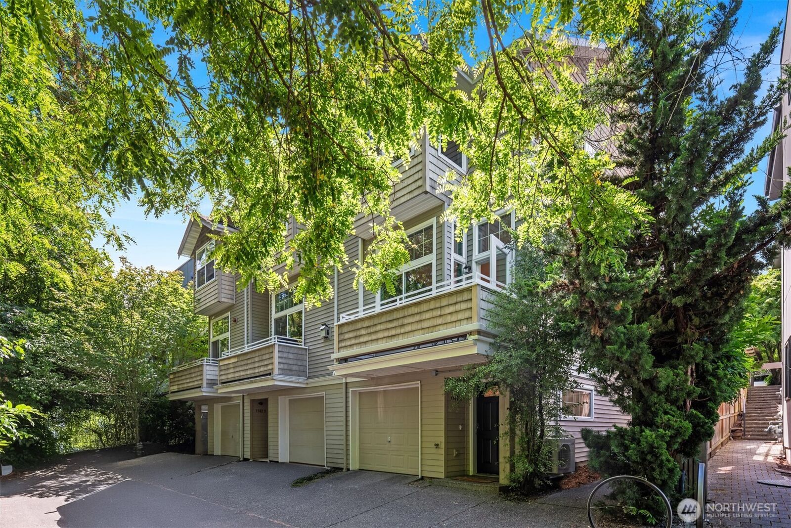 Property Photo: 3302 W Government Way Unit A WA 98199