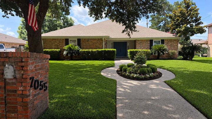Property Photo:  7055 Shanahan Dr.  TX 77706 