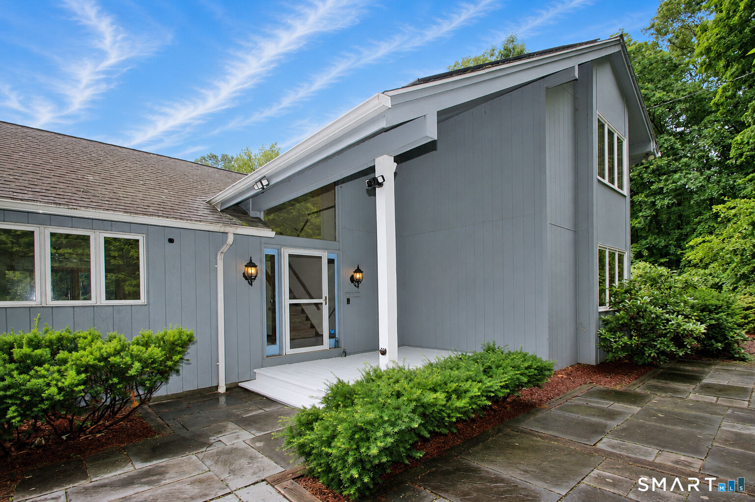 Property Photo:  352 Center Street  CT 06716 