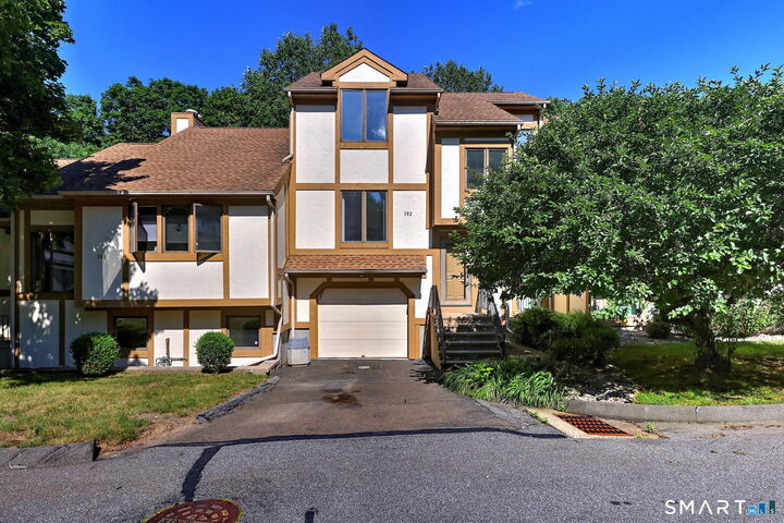 Property Photo:  690 Forest Road 382  CT 06516 