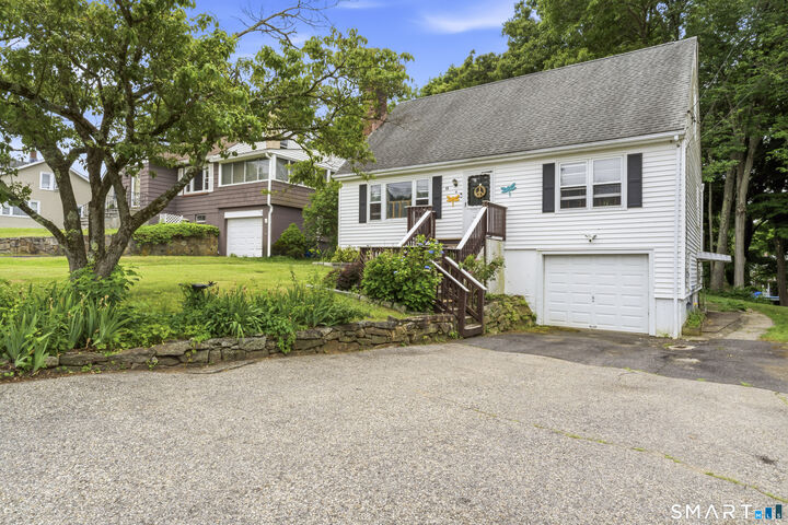 Property Photo: 48 Cribbins Avenue CT 06484
