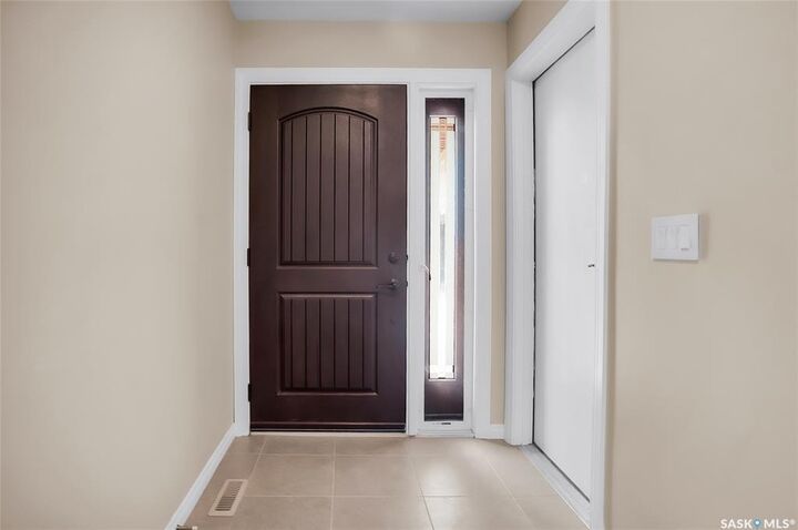 Property Photo:  471 Wakabayashi Crescent  SK S7K 7M6 