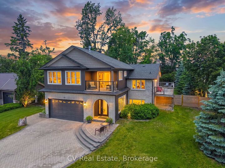 Property Photo: 22 Baycrest Drive ON L4M 7C7