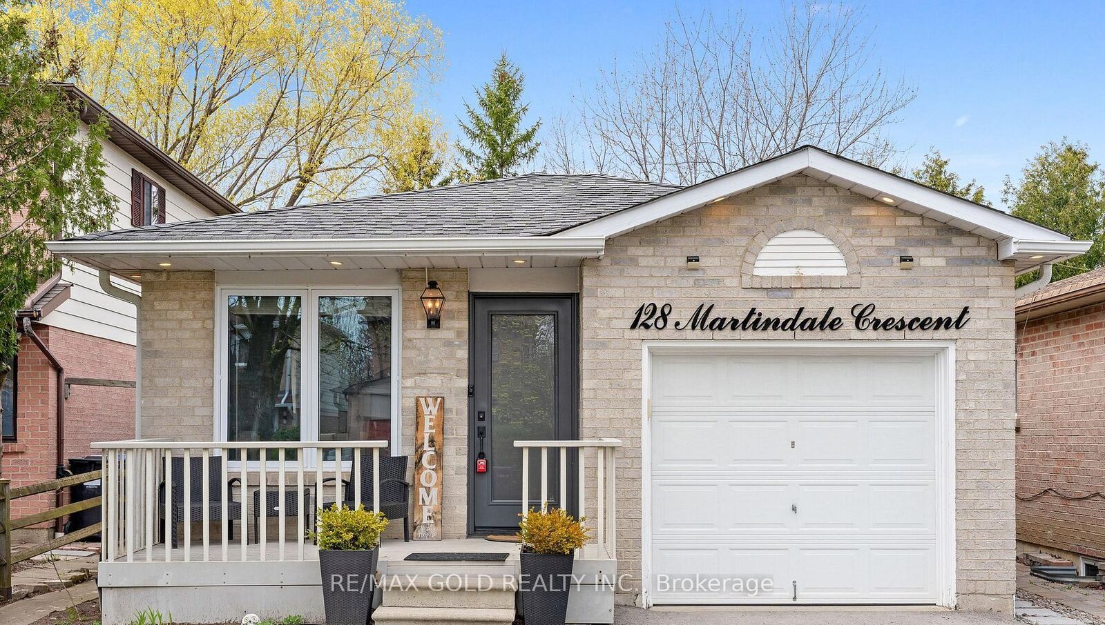 Property Photo:  128 Martindale Crescent  ON L6X 2V1 