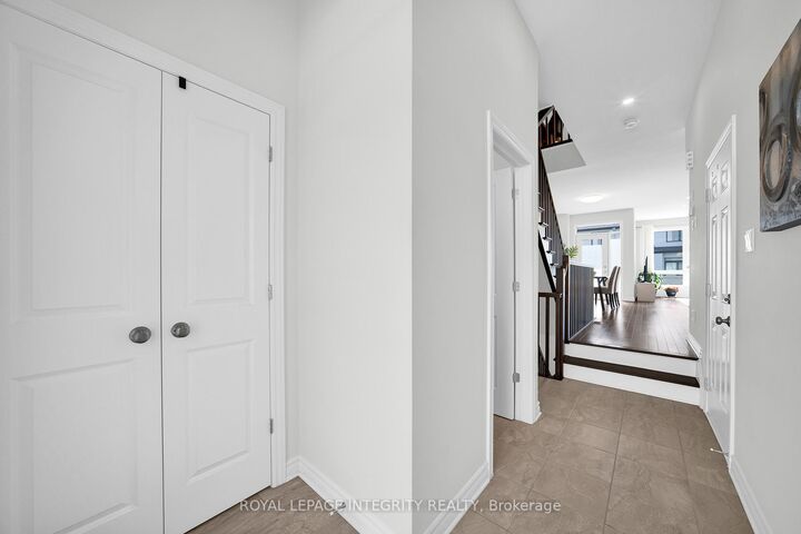 Photo de la propriété:  353 Cornice Street  ON K1W 0P8 
