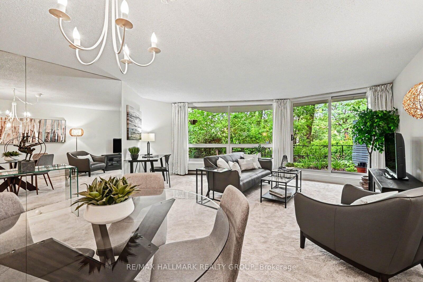 Property Photo: 30 Charlevoix Street 103 ON K1L 8K5